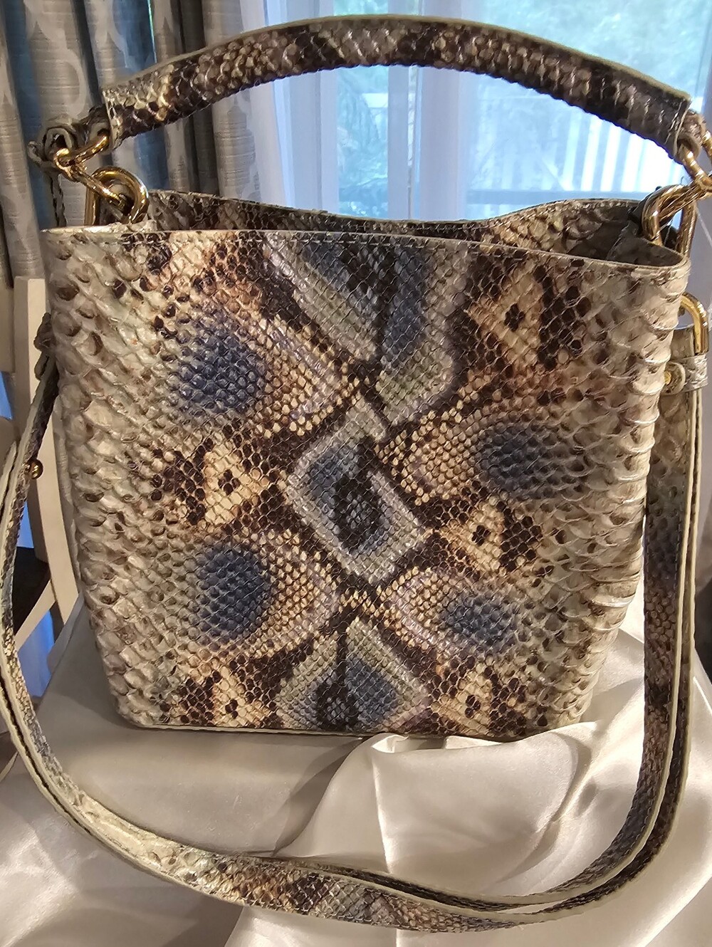NWT Brahmin Mini Amelia Haven Roxanne Iridescent Embossed Leather Crossbody - Picture 2 of 9